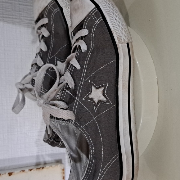 Converse Grey shoes - Picture 1 of 4